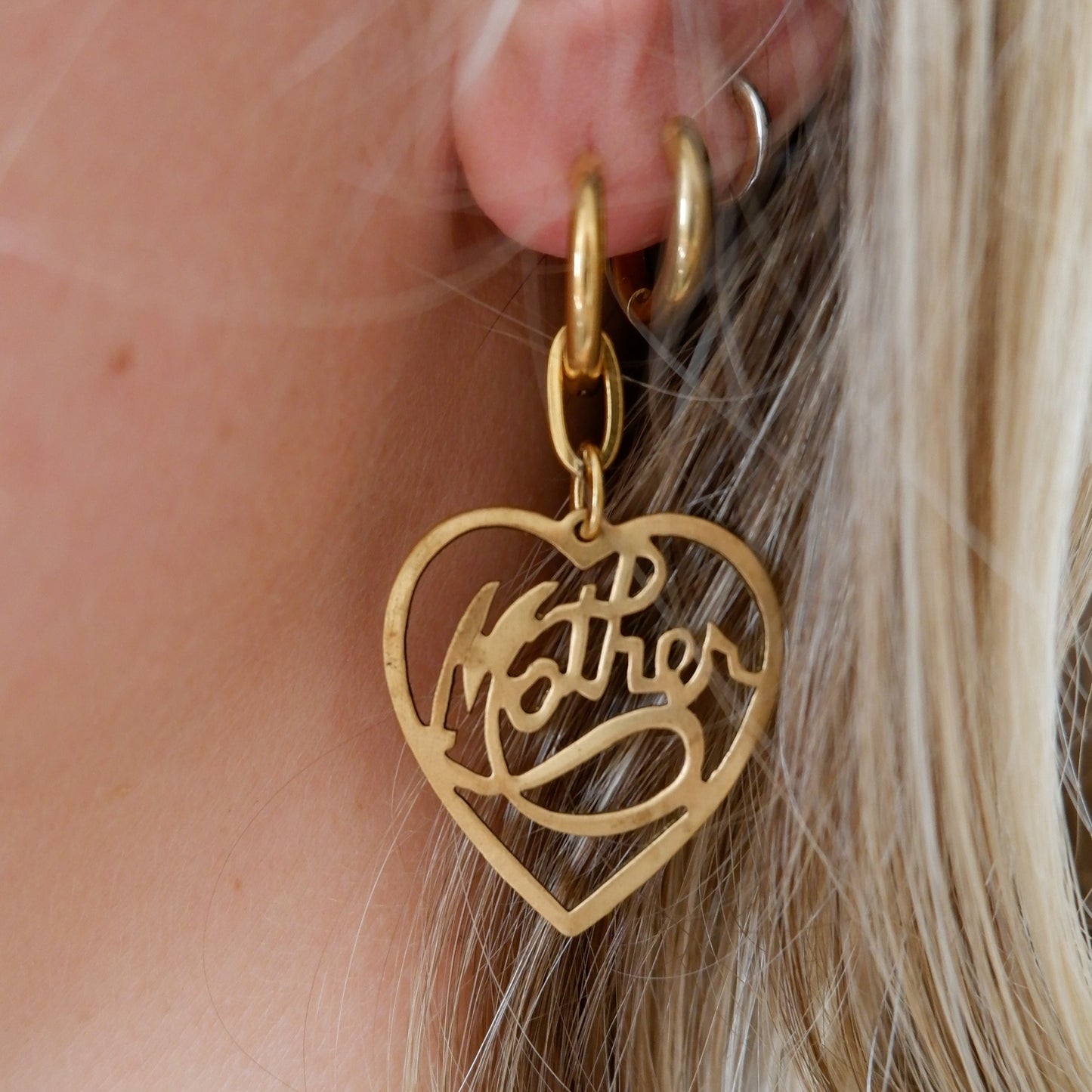 mother earrings