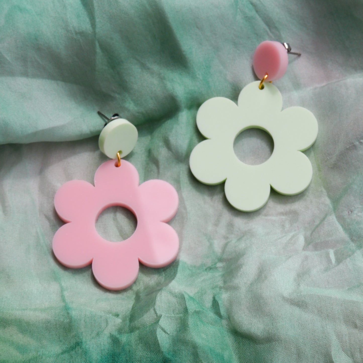 mismatched flower power earrings